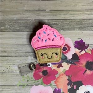 Felt Badge Reel Pink Cupcake